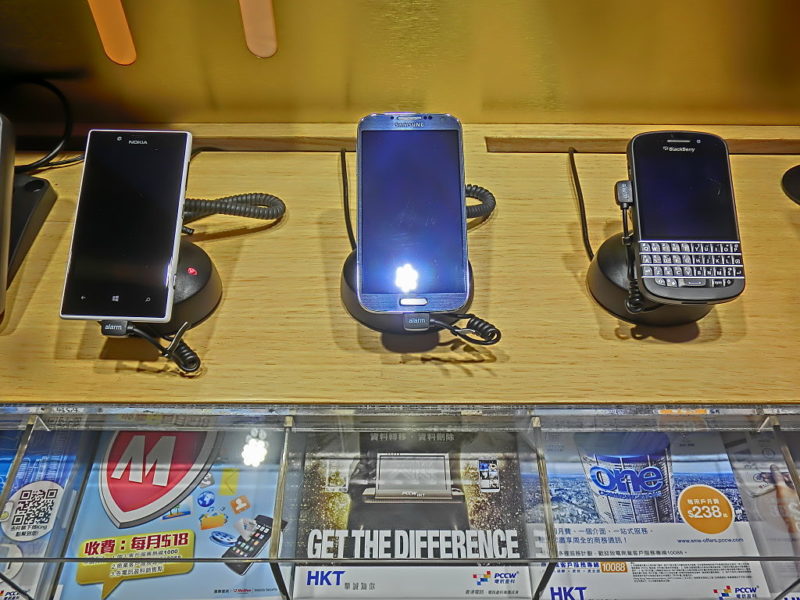 HK_Kln_Tong_HKPC_Building_中小企一站通_SME_One_centre_exhibits_smartphones_application_Mar-2014_Samsung_n_Nokia_n_Blackberry_PCCW_HKT