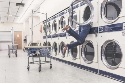 Front Load vs. Top Load – The Ultimate Washing Machine Battle